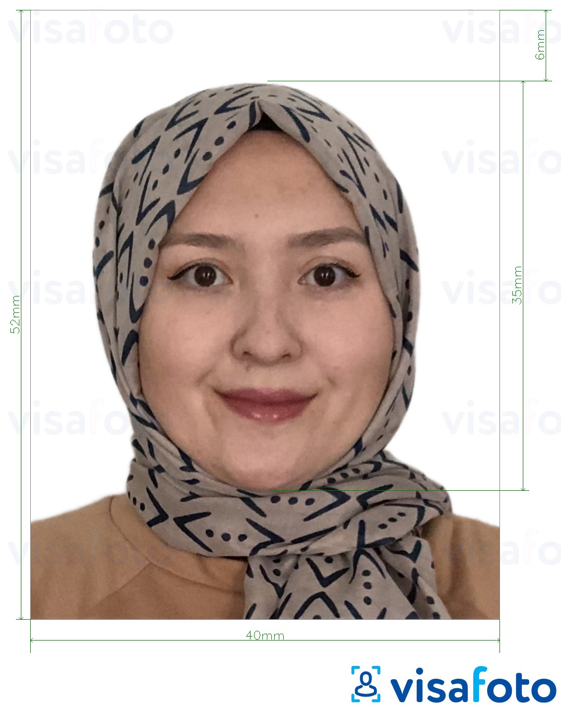 Contoh foto untuk Pasport Brunei 5.2x4 cm (52x40 mm) dengan spesifikasi saiz yang tepat.