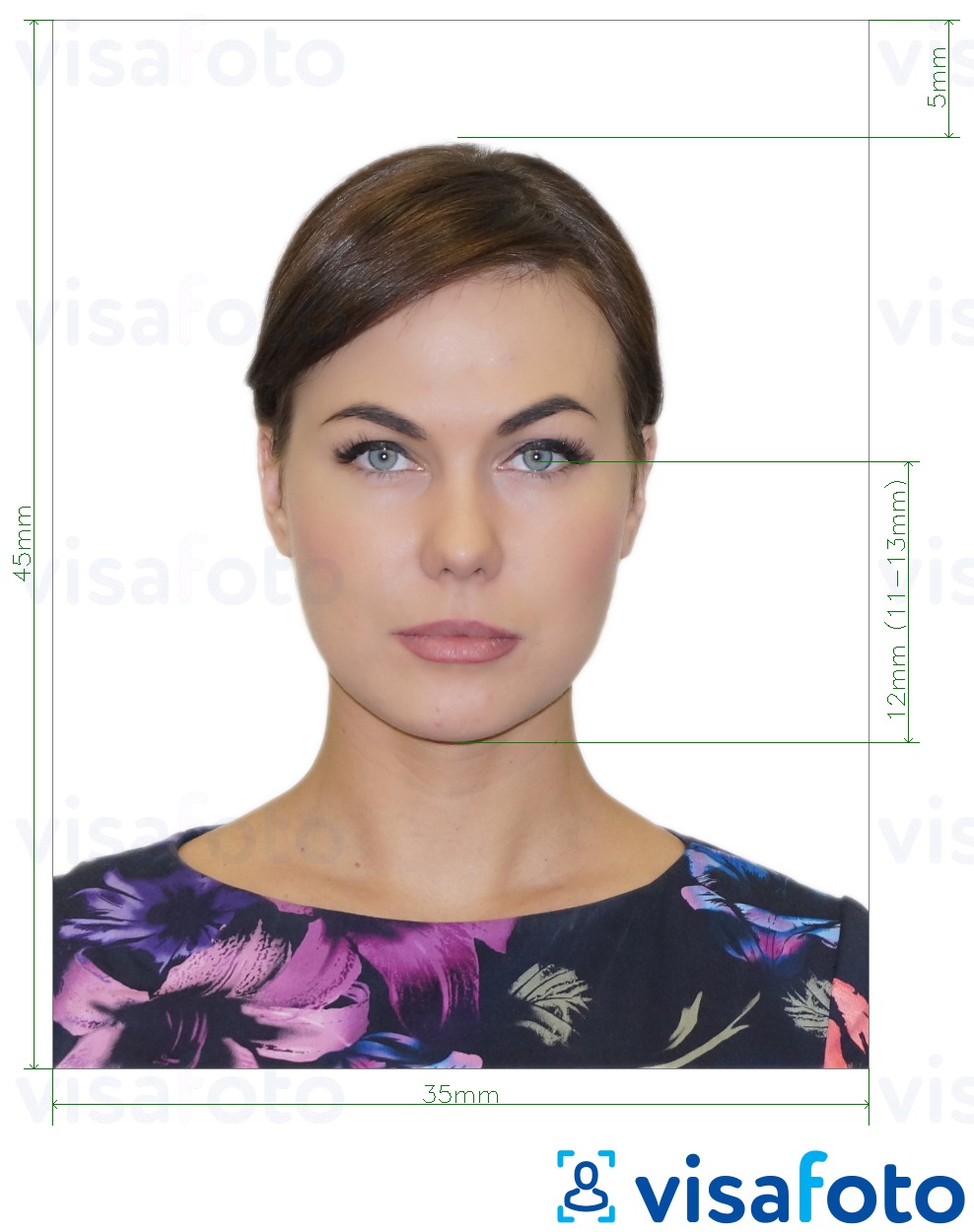 Contoh foto untuk Pasport Rusia (mata bawah dahi 12 mm), 35x45 mm dengan spesifikasi saiz yang tepat.